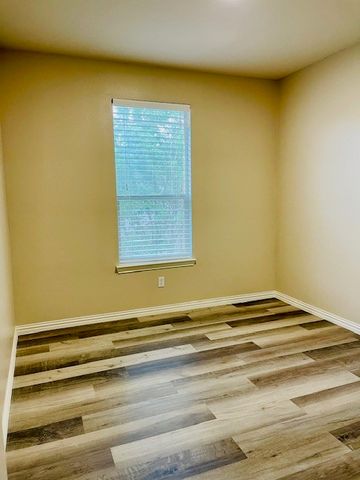 4131 Florence Drive, Irving, TX 75038