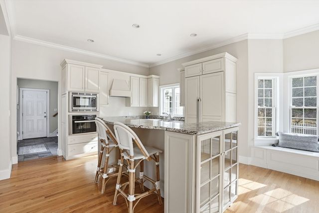 20 Woodlock Rd, Hingham, MA 02043