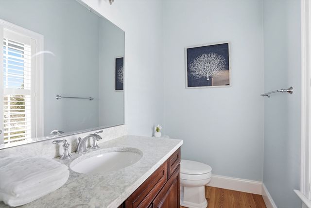 20 Woodlock Rd, Hingham, MA 02043