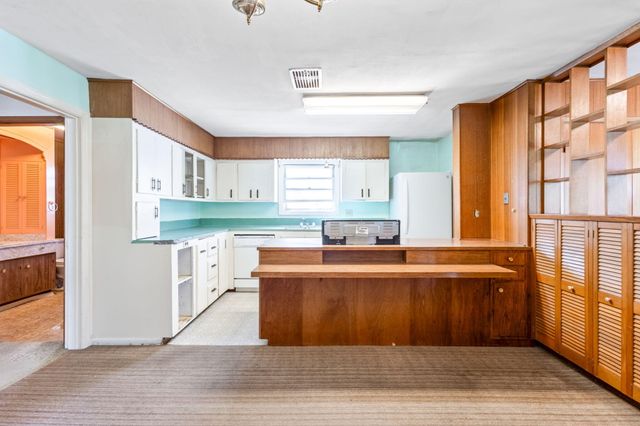 337 SE C Street, Madras, OR 97741