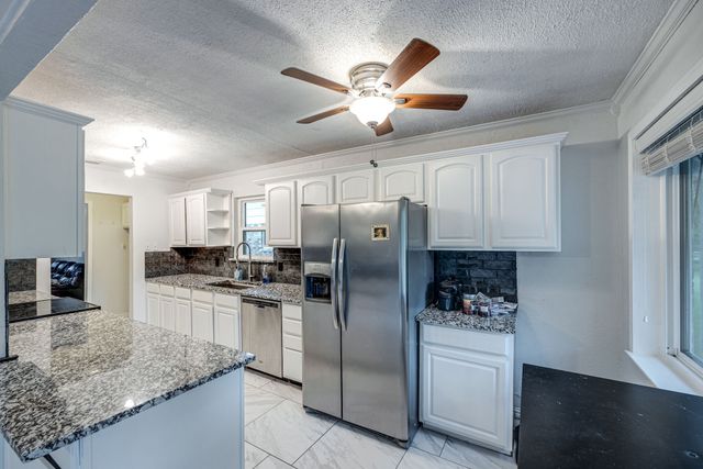 14520 Shoredale Lane, Farmers Branch, TX 75234