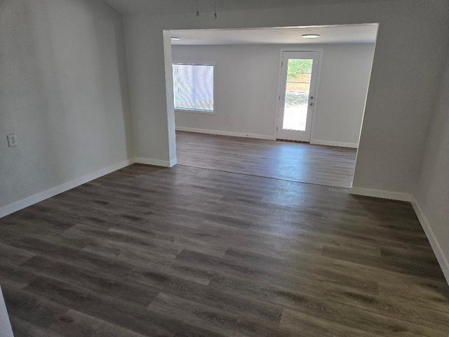 10166 W CINNEBAR Avenue, Sun City, AZ 85351