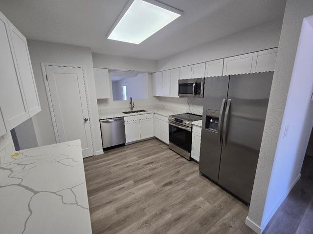 10166 W CINNEBAR Avenue, Sun City, AZ 85351