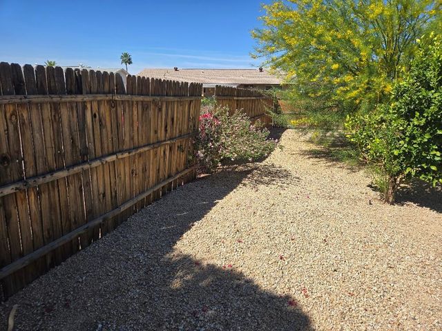 10166 W CINNEBAR Avenue, Sun City, AZ 85351