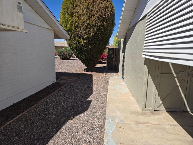 10166 W CINNEBAR Avenue, Sun City, AZ 85351