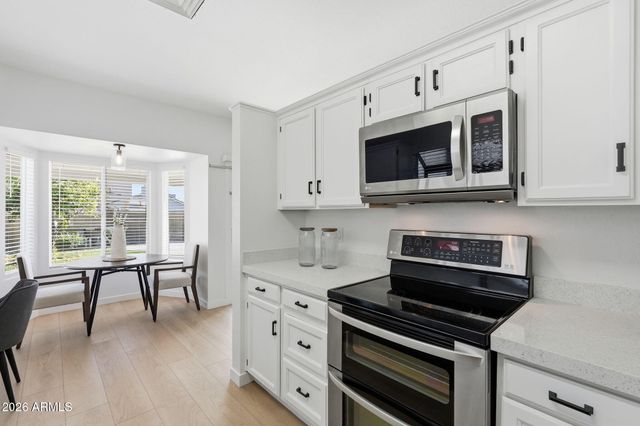 9055 E Kalil Drive, Scottsdale, AZ 85260