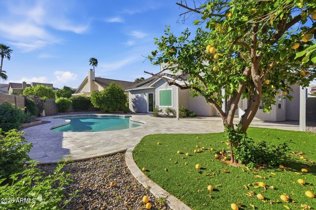 9055 E Kalil Drive, Scottsdale, AZ 85260