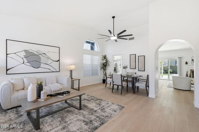 9055 E Kalil Drive, Scottsdale, AZ 85260