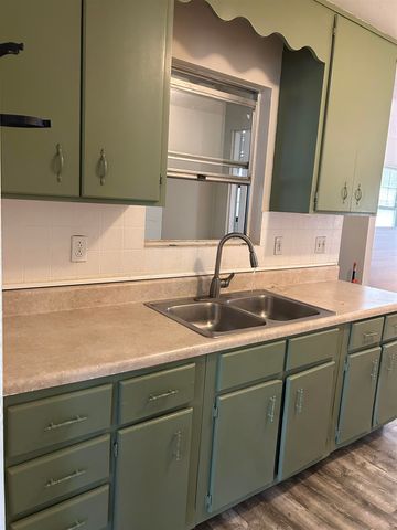 752 N Forest Circle, Havana, FL 32333