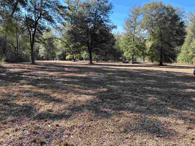 752 N Forest Circle, Havana, FL 32333