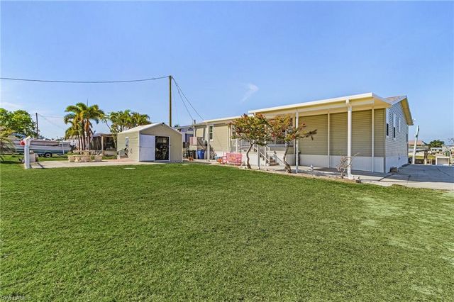 4982 Sandpiper DR, St. James City, FL 33956