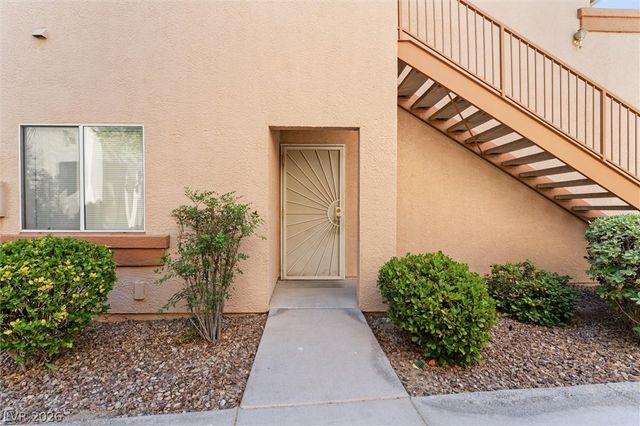 1050 East Cactus Avenue 1031, Las Vegas, NV 89183