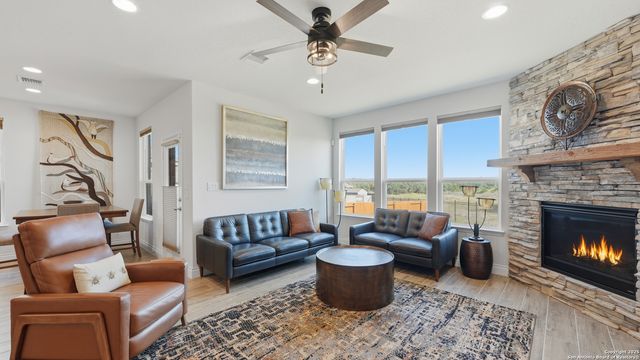 820 silverberry, New Braunfels, TX 78132