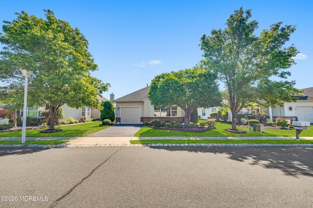 63 Halsted Drive, Manchester, NJ 08759