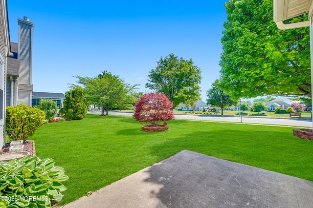 63 Halsted Drive, Manchester, NJ 08759