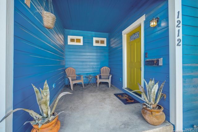 1212 NOLAN ST, San Antonio, TX 78202