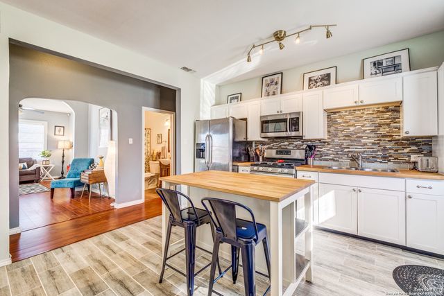 1212 NOLAN ST, San Antonio, TX 78202