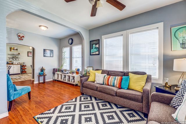 1212 NOLAN ST, San Antonio, TX 78202