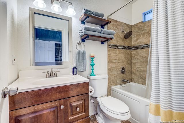 1212 NOLAN ST, San Antonio, TX 78202