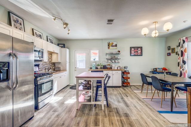 1212 NOLAN ST, San Antonio, TX 78202