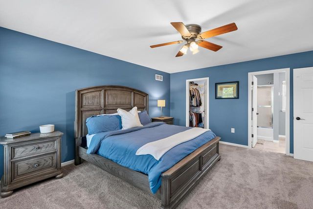 600 E Randy ROAD, Oak Creek, WI 53154