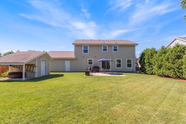 600 E Randy ROAD, Oak Creek, WI 53154