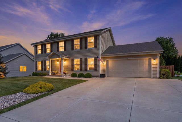 600 E Randy ROAD, Oak Creek, WI 53154
