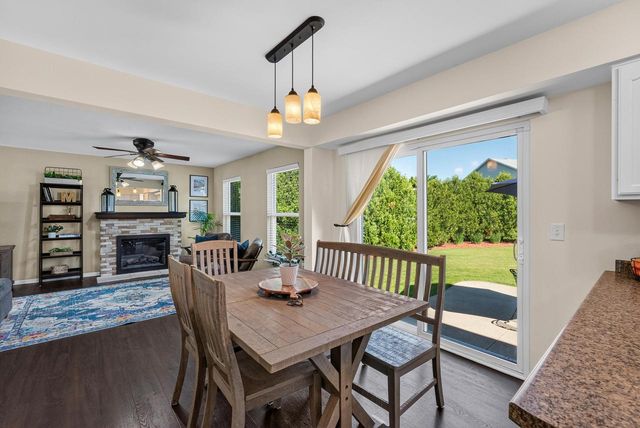 600 E Randy ROAD, Oak Creek, WI 53154