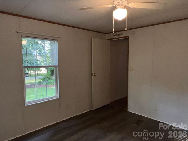 5543 White Oaks Drive, Morganton, NC 28655