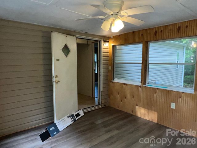 5543 White Oaks Drive, Morganton, NC 28655