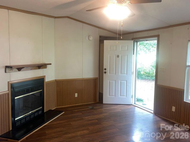 5543 White Oaks Drive, Morganton, NC 28655