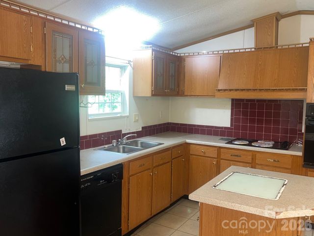 5543 White Oaks Drive, Morganton, NC 28655