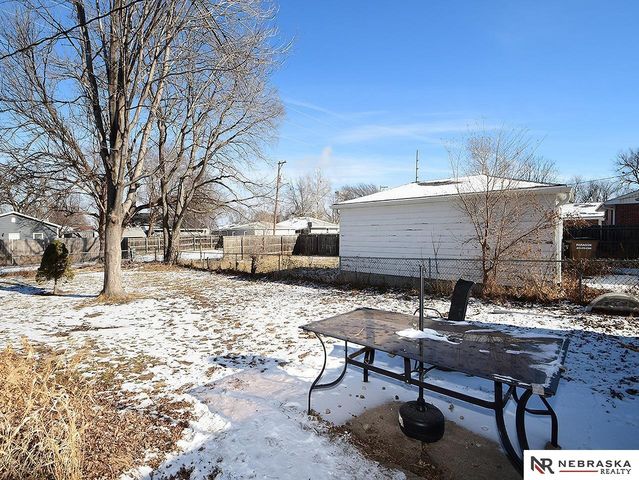 7218 Morton Street, Lincoln, NE 68507