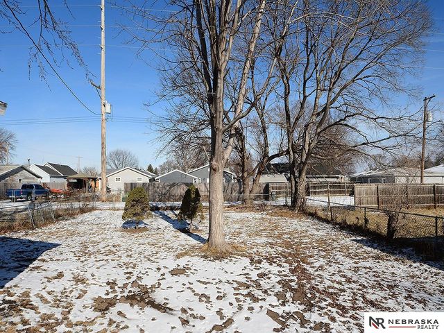 7218 Morton Street, Lincoln, NE 68507