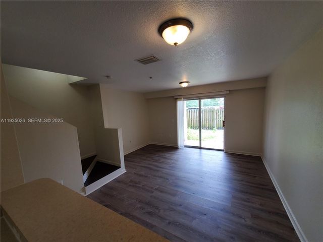 14238 NW 17th Ave 14238, Opa-locka, FL 33054