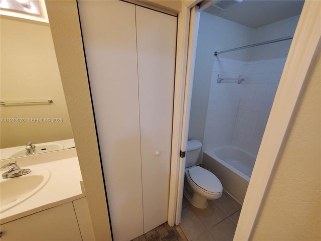 14238 NW 17th Ave 14238, Opa-locka, FL 33054