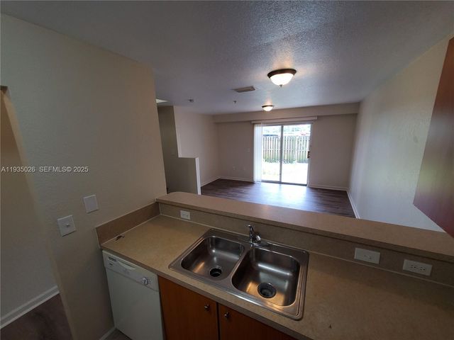 14238 NW 17th Ave 14238, Opa-locka, FL 33054