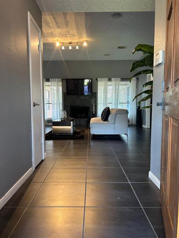 1710 Blue Heather Lane, Fresno, TX 77545