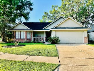 1710 Blue Heather Lane, Fresno, TX 77545