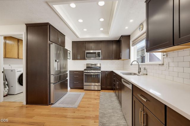 848 Forest Glen Drive, Central Point, OR 97502