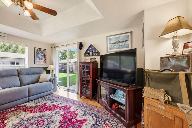 848 Forest Glen Drive, Central Point, OR 97502