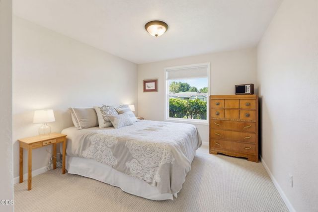 848 Forest Glen Drive, Central Point, OR 97502