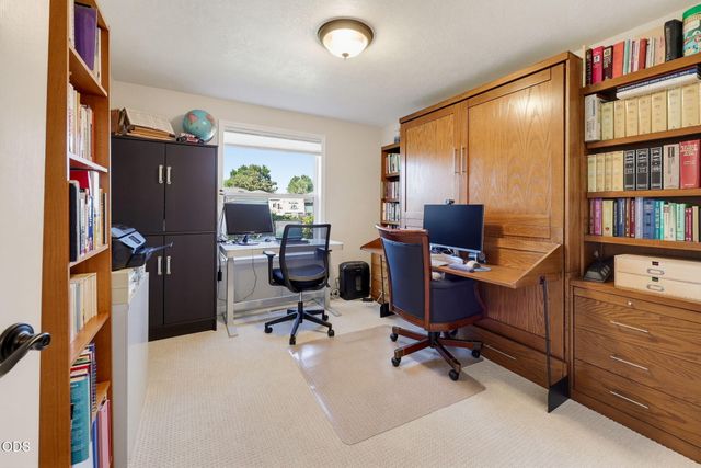 848 Forest Glen Drive, Central Point, OR 97502