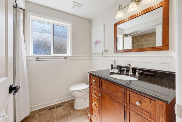 848 Forest Glen Drive, Central Point, OR 97502