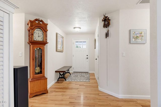 848 Forest Glen Drive, Central Point, OR 97502