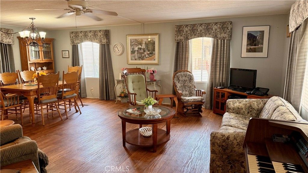27701 Murrieta 85, Menifee, CA 92586 — photo 2