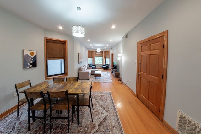 1219 N California Avenue 2, Chicago, IL 60622