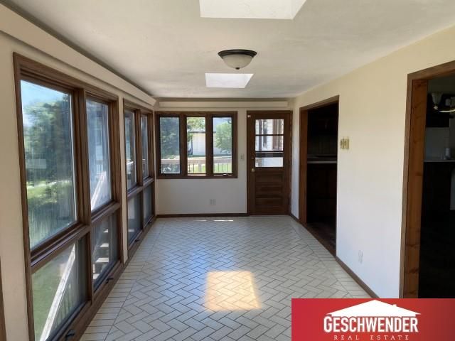 9959 N 108 Street, Omaha, NE 68142