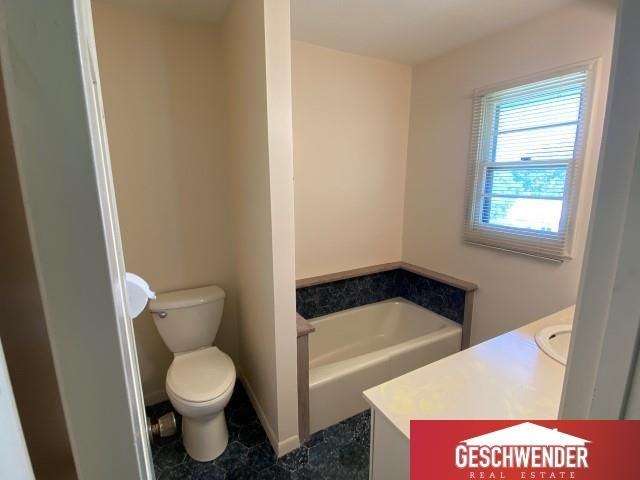 9959 N 108 Street, Omaha, NE 68142