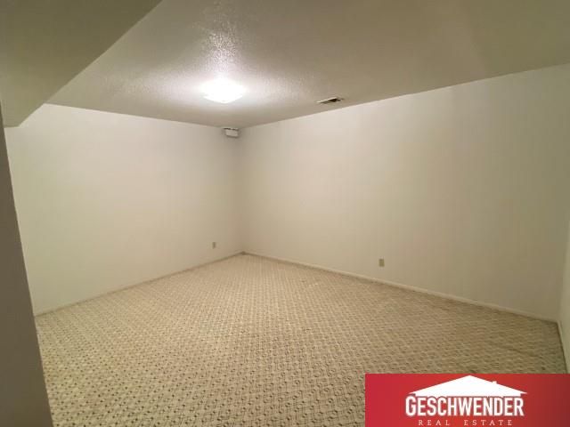 9959 N 108 Street, Omaha, NE 68142